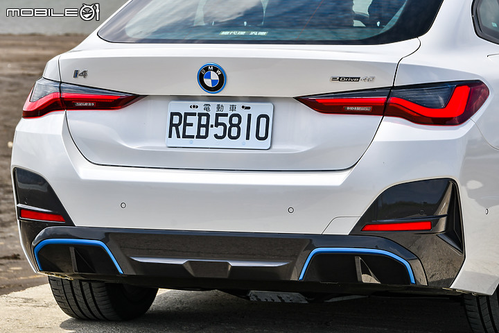 BMW i4 eDrive40 試駕 │ 這是電動車迷的福音,卻少了令人回眸的餘韻!