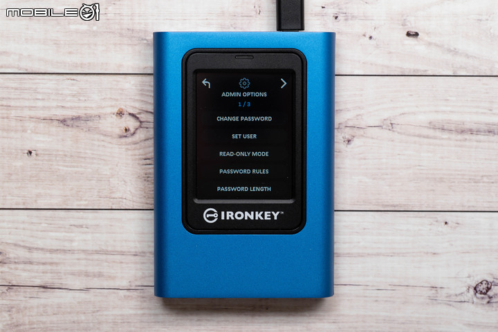 Kingston IRONKEY Vault Privacy 80ES 攜帶式加密 SSD 開箱試用 在外保護個人資料的可靠鐵壁