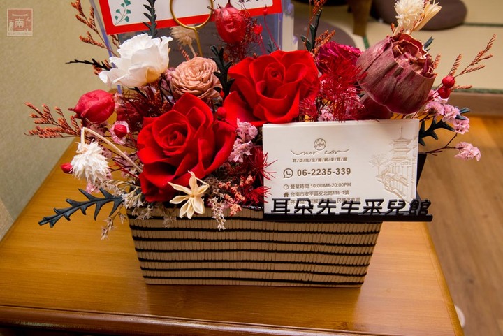 【臺南美容】顛覆小編對於采耳店的想像,來安平采耳紓壓,還有和服免費體驗,拍完照店家還會幫你做成相框,店內也有提供午茶和熱鹹食~耳朵先生采耳館-安平店