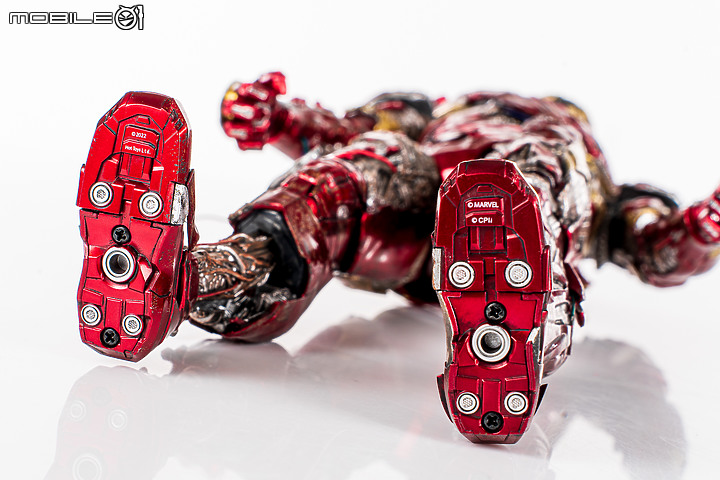 Hot Toys《蜘蛛人:離家日》鋼鐵人幻象開箱 │「爛」出經典!