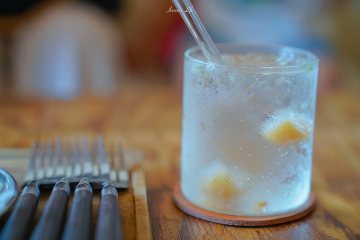 點我看大圖 【屏東滿州|美食】吳物。滿州咖啡廳推薦,古物童玩選物可買回家喔,銷魂炸醬麵好吃