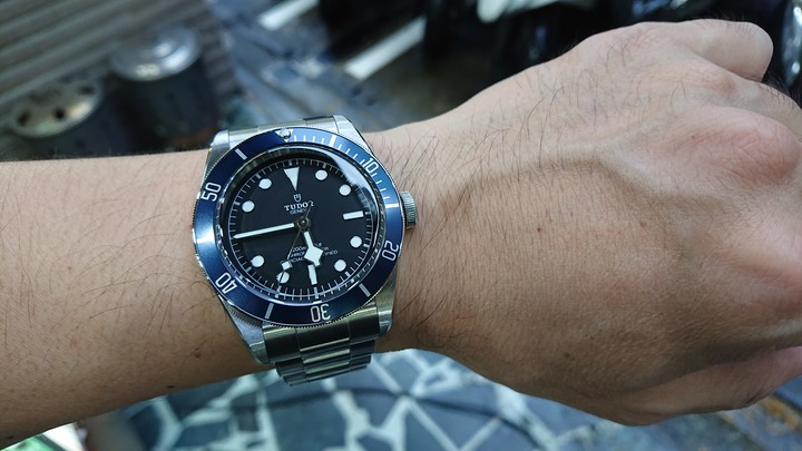 開箱:TUDOR BLACK BAY 藍鋁圈潛水錶 M79230B