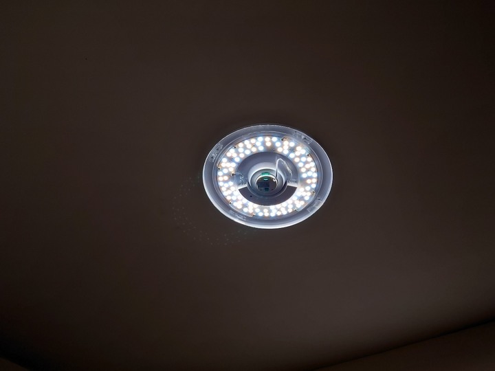 #開箱 臥房燈具 德國歐司朗OSRAM LEDVANCE 40W 吸頂燈(可遙控)