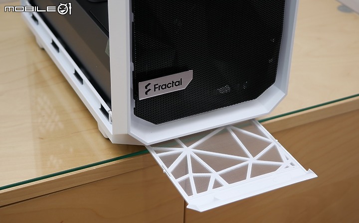 29公升緊湊型塔型 ITX - Fractal Design Meshify 2 Nano 裝機開箱
