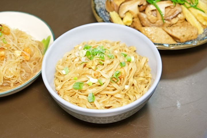 澎湖宵夜小酌神隊友！超人氣滷菜任君挑選 蒜香意麵回味無窮
