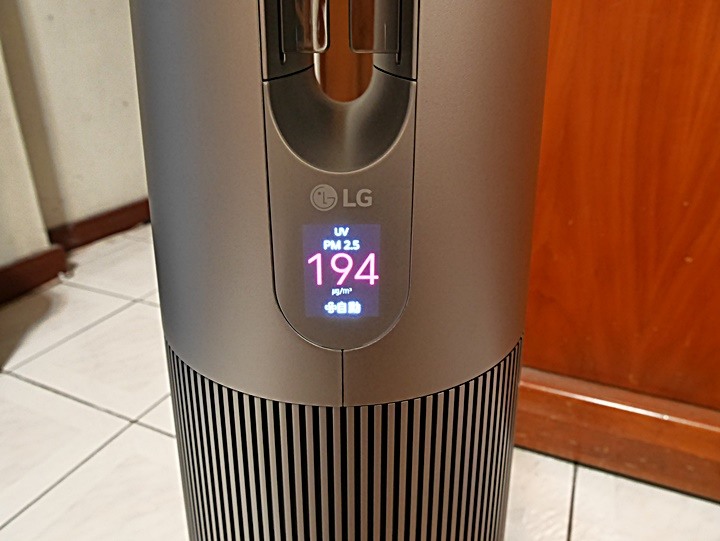 銀色高塔，潔淨空氣的製造者 — LG PuriCare AeroTower 風革機