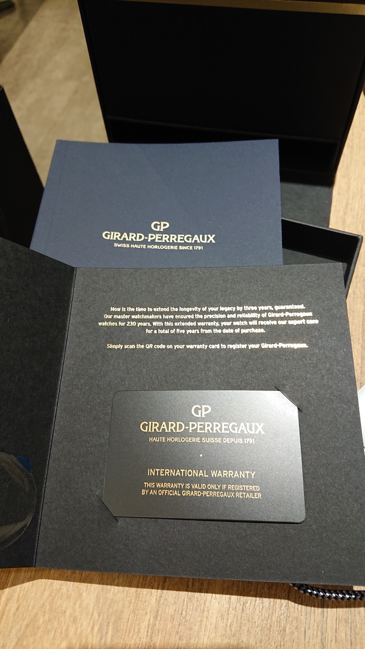 開箱：GIRARD-PERREGAUX Laureato 芝柏白桂冠