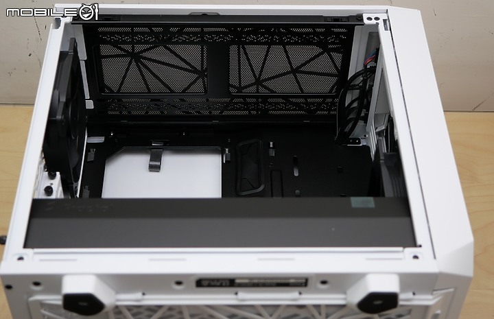29公升緊湊型塔型 ITX - Fractal Design Meshify 2 Nano 裝機開箱