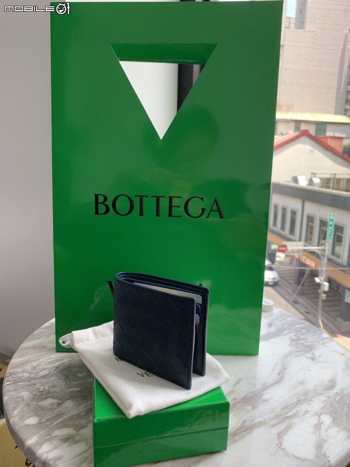 點我看大圖 BOTTEGA VENETA短夾(藍綠特別色)