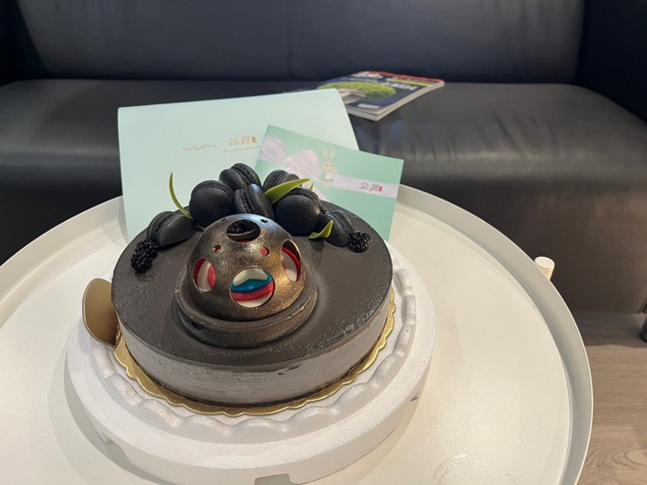 美國隊長的冰淇淋生日蛋糕~男友大愛!