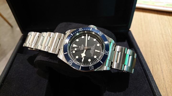 開箱:TUDOR BLACK BAY 藍鋁圈潛水錶 M79230B