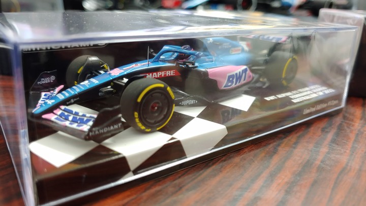 [開箱]F1 1/43 MINICHAMPS ALONSO A522 & SPARK ALPINE A521+A522