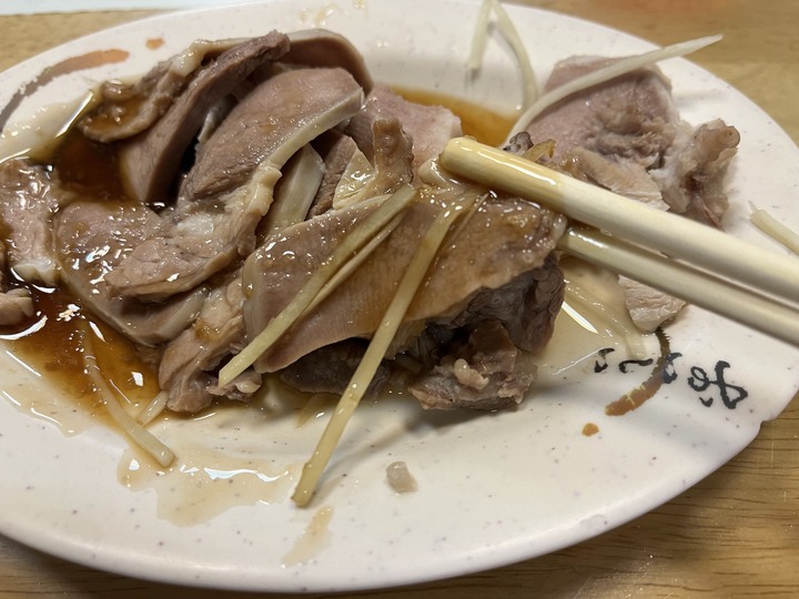 [食記] 楊切仔麵，台灣桃園市區，深夜宵夜美味，乾切仔麵+餛飩+豬舌
