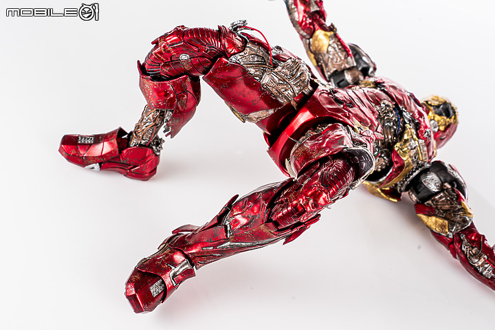 Hot Toys《蜘蛛人:離家日》鋼鐵人幻象開箱 │「爛」出經典!