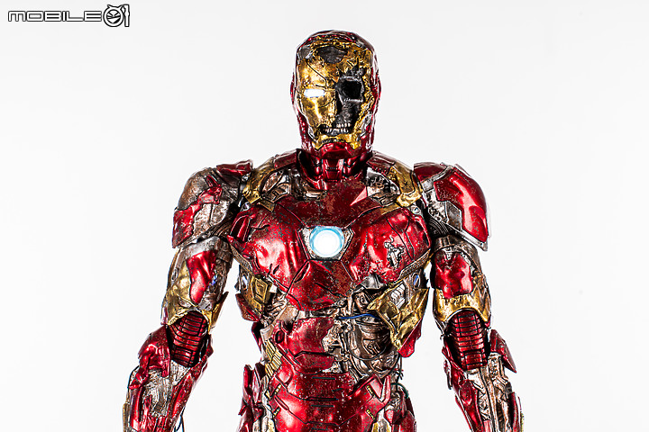 Hot Toys《蜘蛛人：離家日》鋼鐵人幻象開箱 │「爛」出經典！