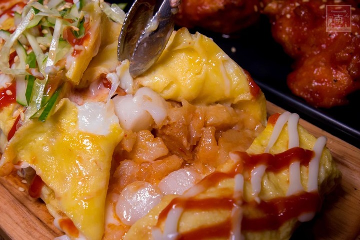 【臺南美食】開了10幾年台南韓式料理店，15道韓國小菜無限供應，供應韓國道地美食、烤肉及部隊鍋~韓朝崇明店