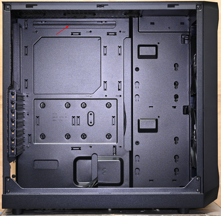 Fractal Design Focus 2機殼開箱