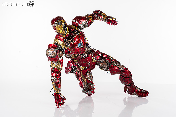 Hot Toys《蜘蛛人:離家日》鋼鐵人幻象開箱 │「爛」出經典!