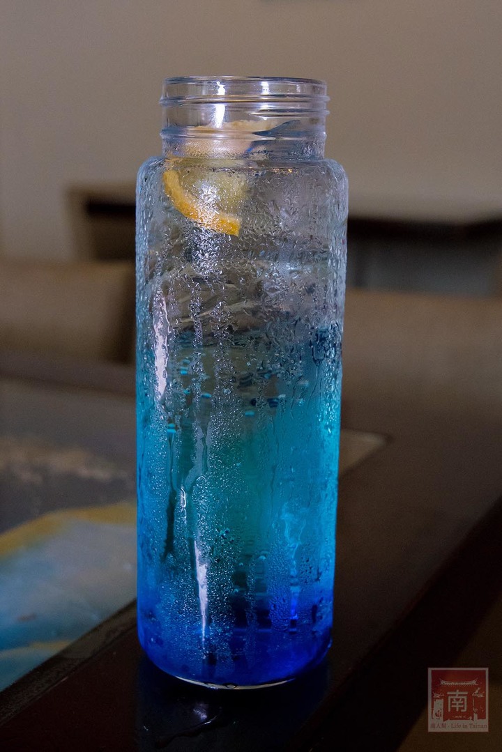 【臺南美食】在地中海風格餐廳中吃義大利麵、焗烤，還有漸層飲料和點心，平價消費外帶餐點再打85折~伊甸風味館