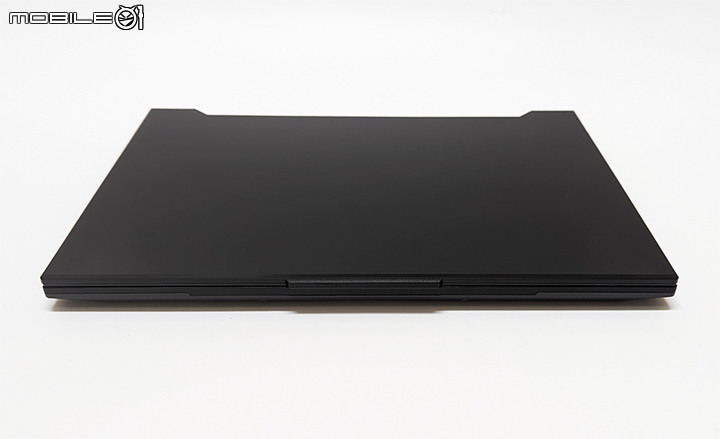 快速開箱:TUF GAMING F15 FX517ZC