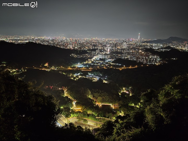 [開箱]ASUS ZENFONE 9 單手小旗艦用心上市，有進步亦有小缺憾