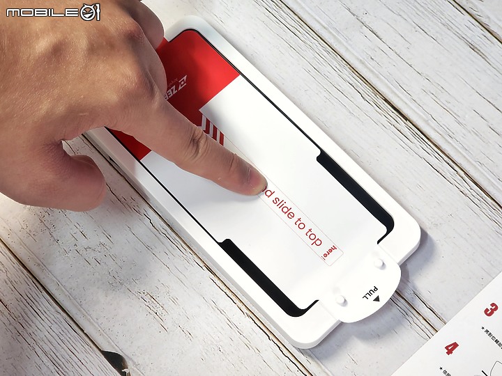 點我看大圖 iPhone 電競手遊保護貼怎麼選?ZEELOT 細緻霧滿版玻璃保護貼開箱實測