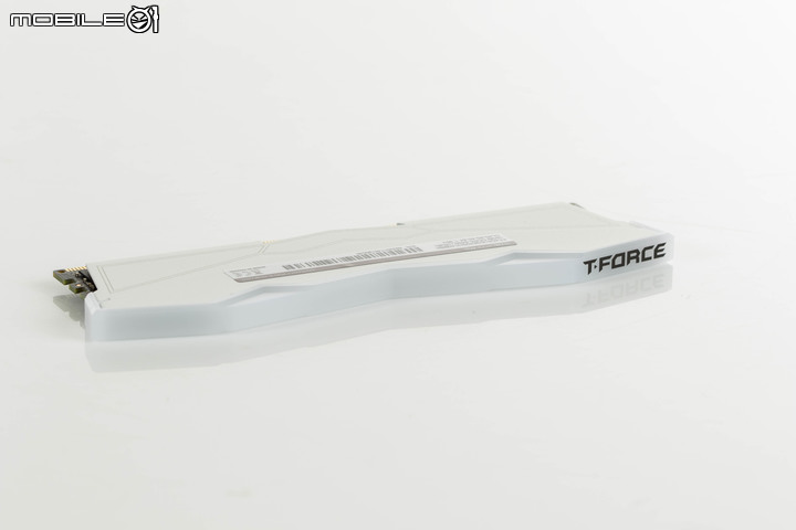 十銓 T-FORCE DELTA DDR5 RGB 電競記憶體集評 高時脈款式真的會帶來好表現?