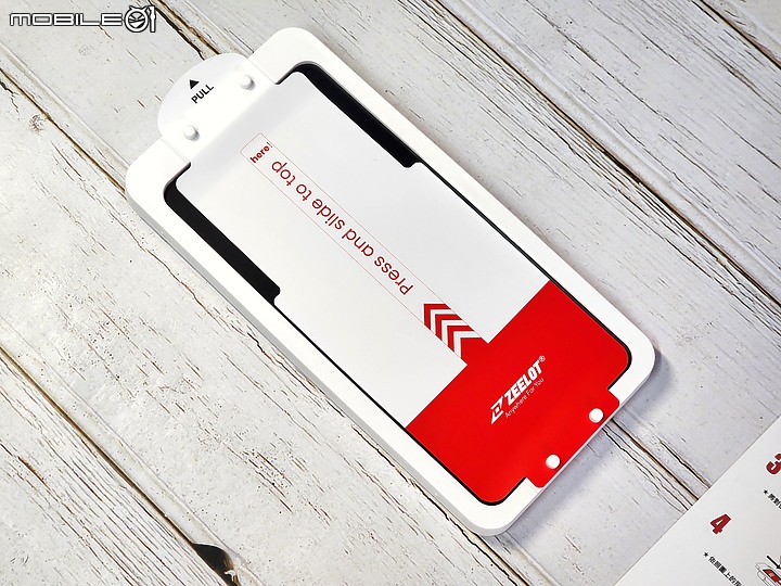 點我看大圖 iPhone 電競手遊保護貼怎麼選?ZEELOT 細緻霧滿版玻璃保護貼開箱實測