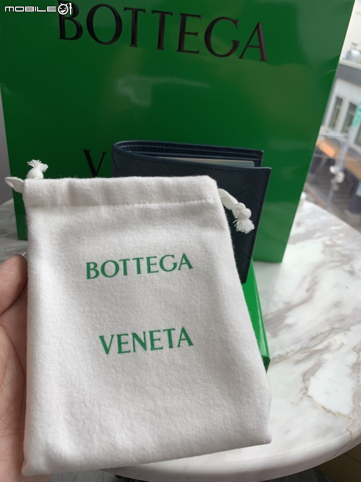 點我看大圖 BOTTEGA VENETA短夾(藍綠特別色)