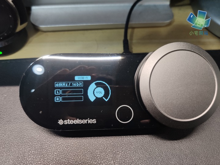 【小宅開箱】電競耳機也能享受音質～SteelSeries Arctis nova pro 耳機開箱