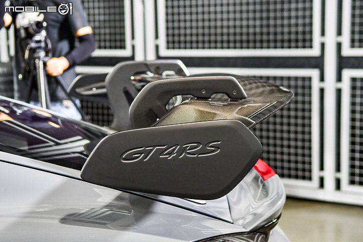 【採訪】保時捷718 Cayman GT4 RS鱷魚王急速抵台!定價720萬元起的賽道機器!