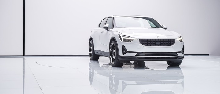 中國Polestar 2車主撞車 電池報價比一輛新車還貴