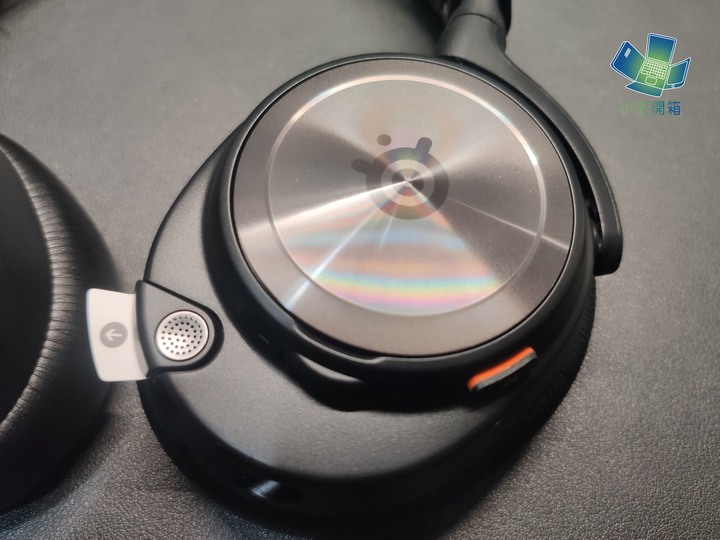 【小宅開箱】電競耳機也能享受音質～SteelSeries Arctis nova pro 耳機開箱