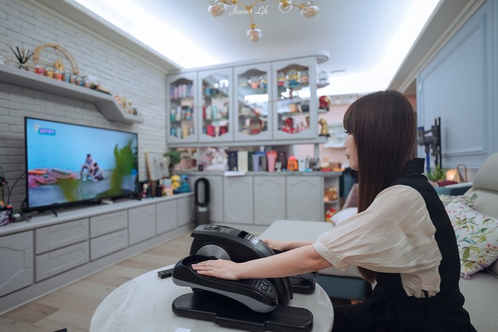 【生活│保健】健康老施電動健步機。居家運動,造福銀髮族,可主、被動進行關節活動,復健或運動都適合,日走萬步輕鬆達成