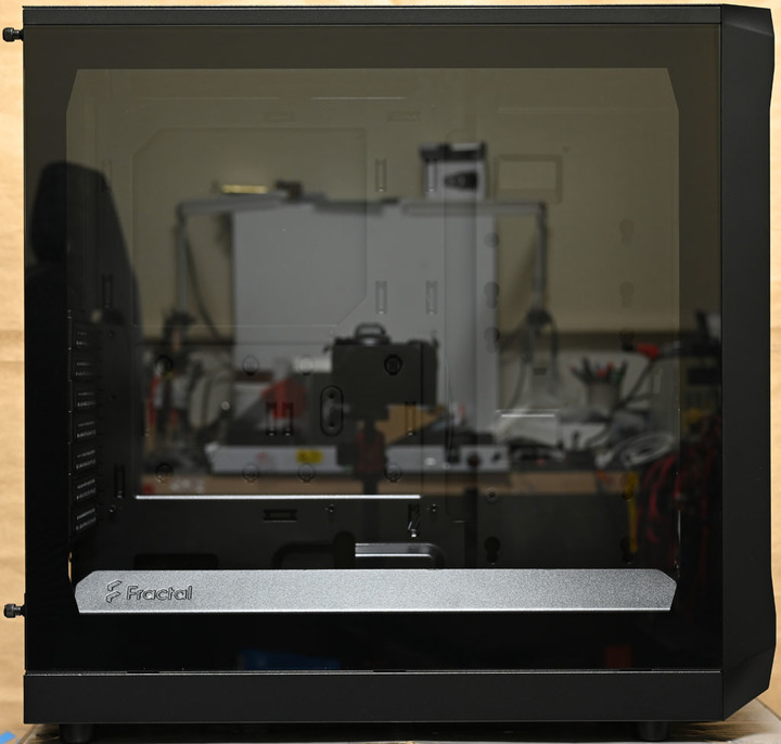 Fractal Design Focus 2機殼開箱