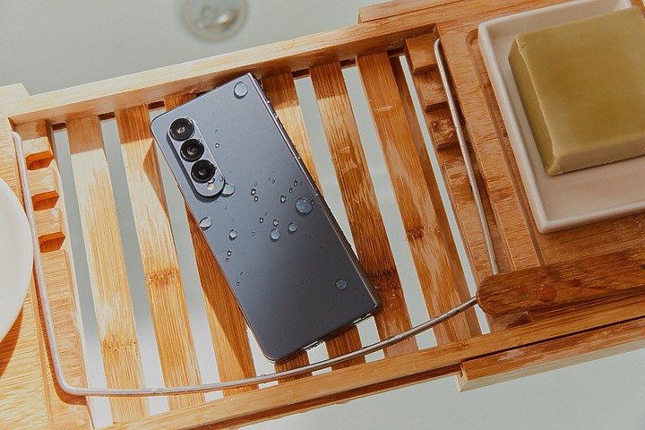 三星Galaxy Z Flip4 / Fold4揭曉|折疊痛點與效能應用大升級!