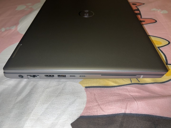 DELL Precision 7770 開箱