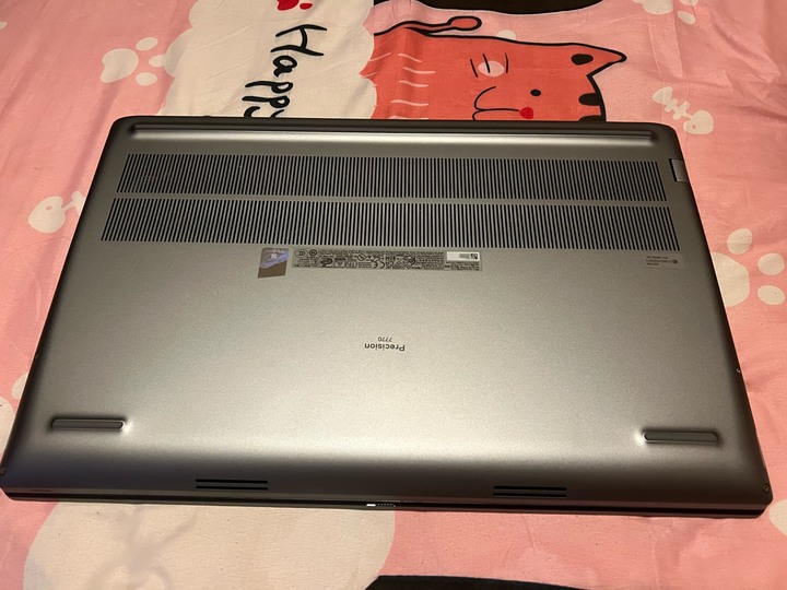 DELL Precision 7770 開箱