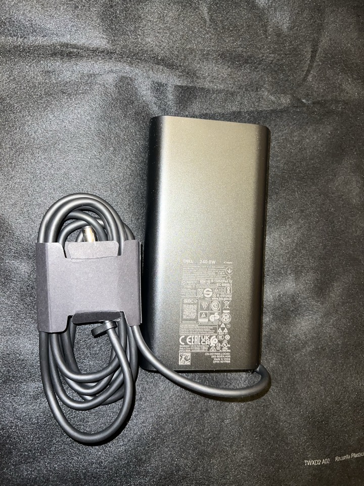 DELL Precision 7770 開箱