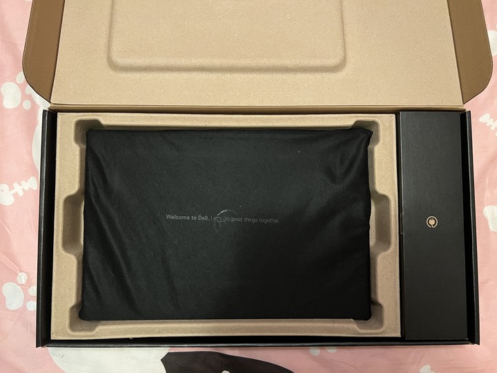 DELL Precision 7770 開箱