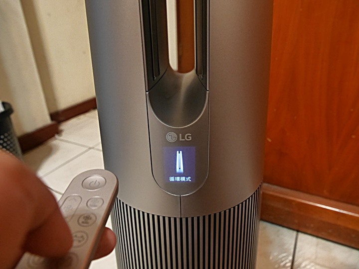 銀色高塔，潔淨空氣的製造者 — LG PuriCare AeroTower 風革機