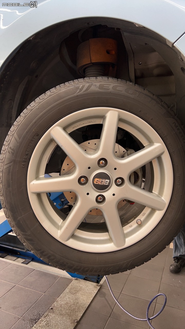 Nissan Tiiida 更換鋁圈