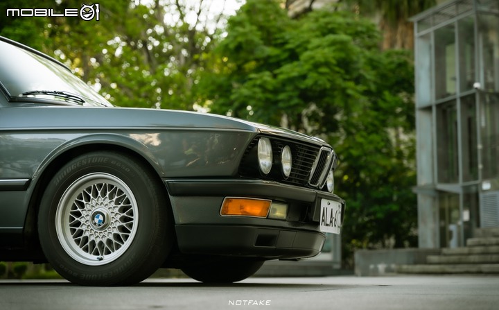 點我看大圖 【經典懷舊特輯】1987 BMW E28 520i / 車主故事 / 照片分享