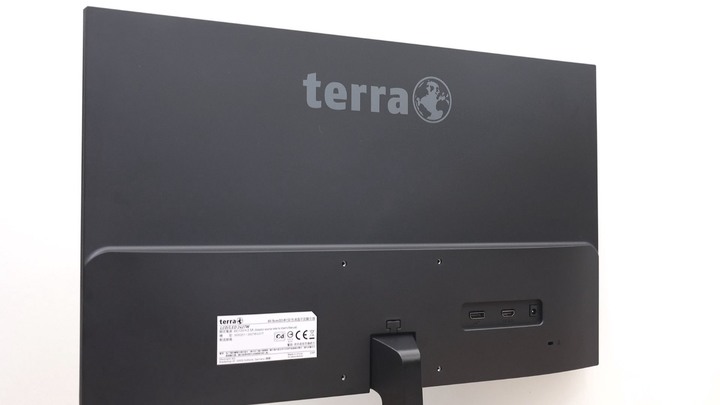點我看大圖 三千以內驚人,24吋75Hz的平價螢幕 terra LED 2427W