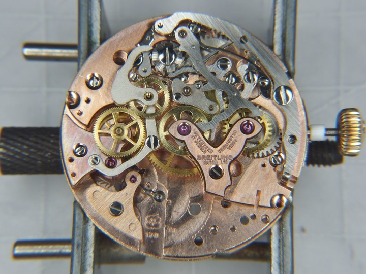 自娛玩修錶 - 細節中的惡魔: Breitling百年靈Top Time手上鏈老計時錶 (cal. Venus 178)