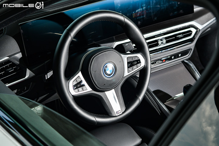 BMW i4 eDrive40 試駕 │ 這是電動車迷的福音,卻少了令人回眸的餘韻!