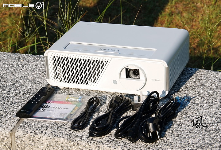ViewSonic X1新一代LED無線智慧投影機開箱分享