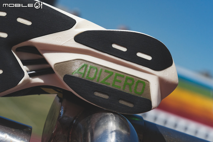 adidas Adizero Adios Pro 3評測報告|城市跑者也能駕馭的飆速感!