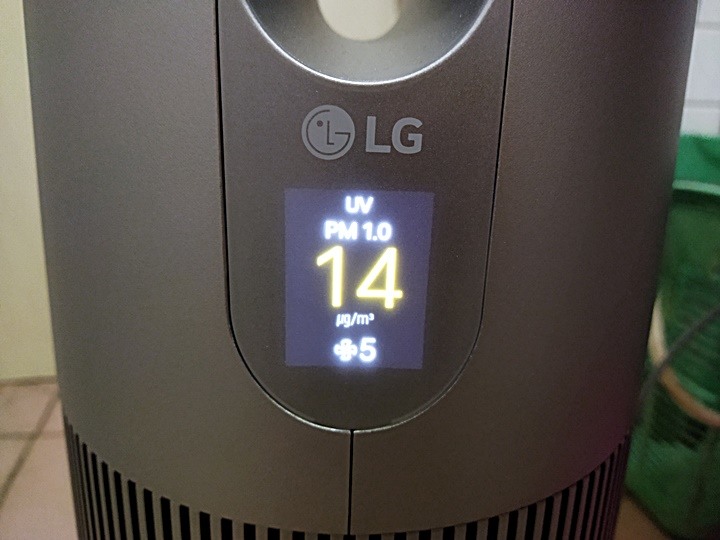 銀色高塔，潔淨空氣的製造者 — LG PuriCare AeroTower 風革機