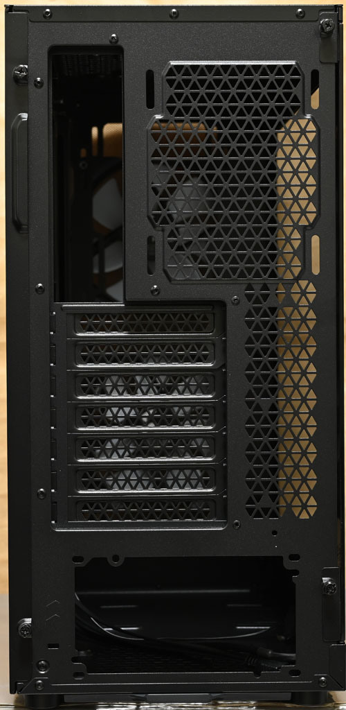 Fractal Design Focus 2機殼開箱